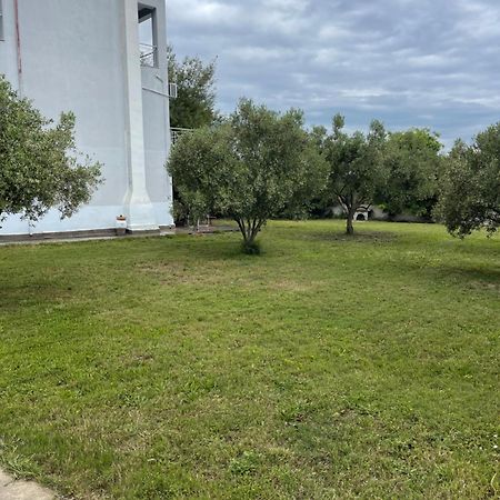 Modern House Guest House Afytos Exterior photo